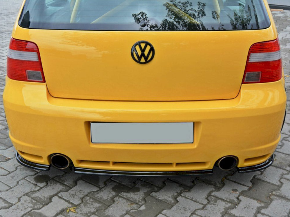 Central Rear Splitter VW Golf IV R32