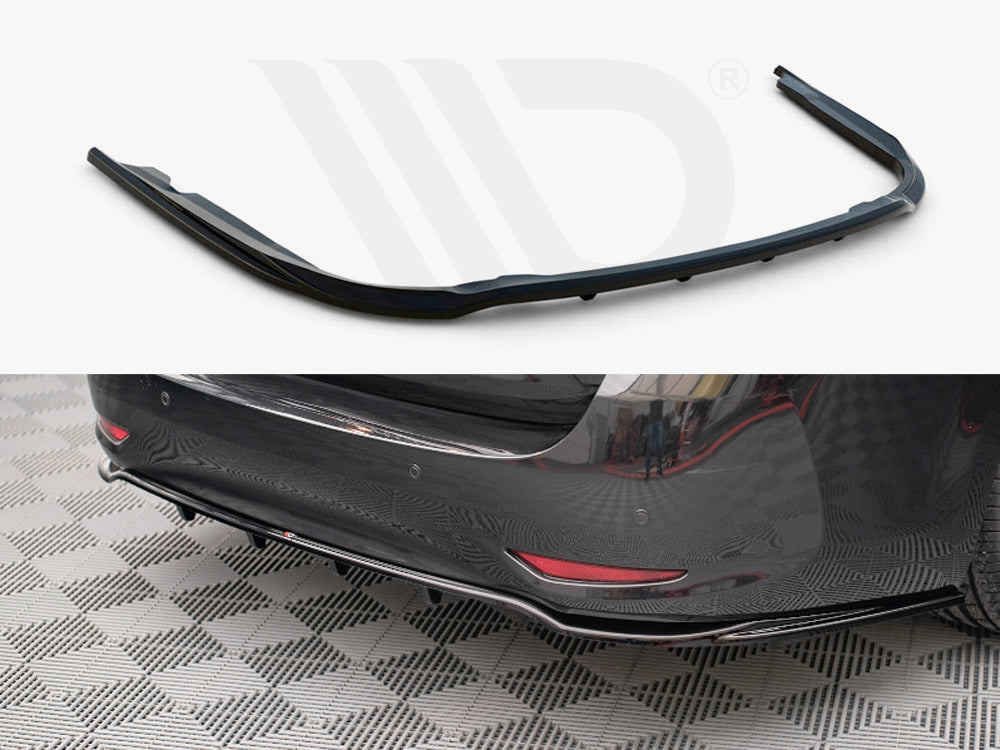 Central Rear Splitter (Vertical Bars) Toyota Avensis Wagon Mk3 Facelift