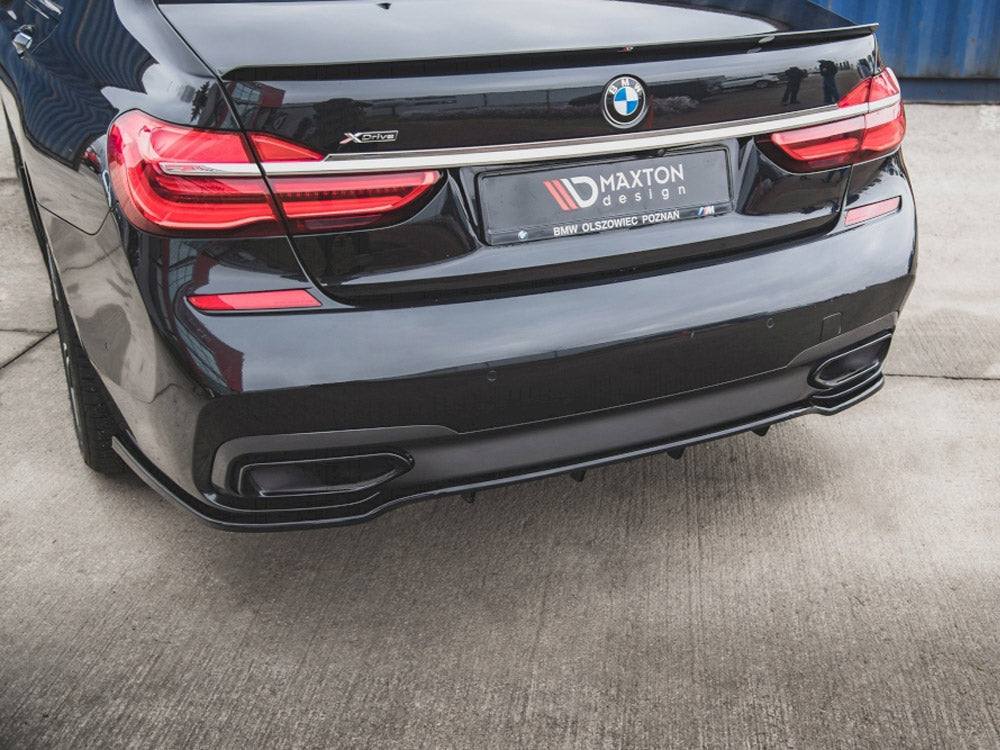 Central Rear Splitter (Vertical Bars) BMW 7 M-Pack G11