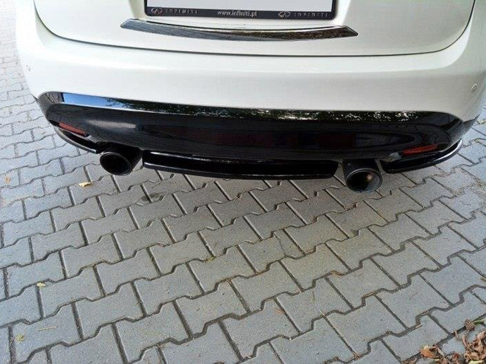 Central Rear Splitter Infiniti QX70