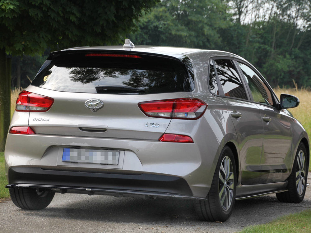 Central Rear Splitter (Vertical Bars) Hyundai I30 Mk3 Hatchback