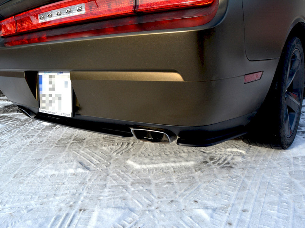 Central Rear Splitter Dodge Challenger Mk3 PHASE-1 SRT8 Coupe