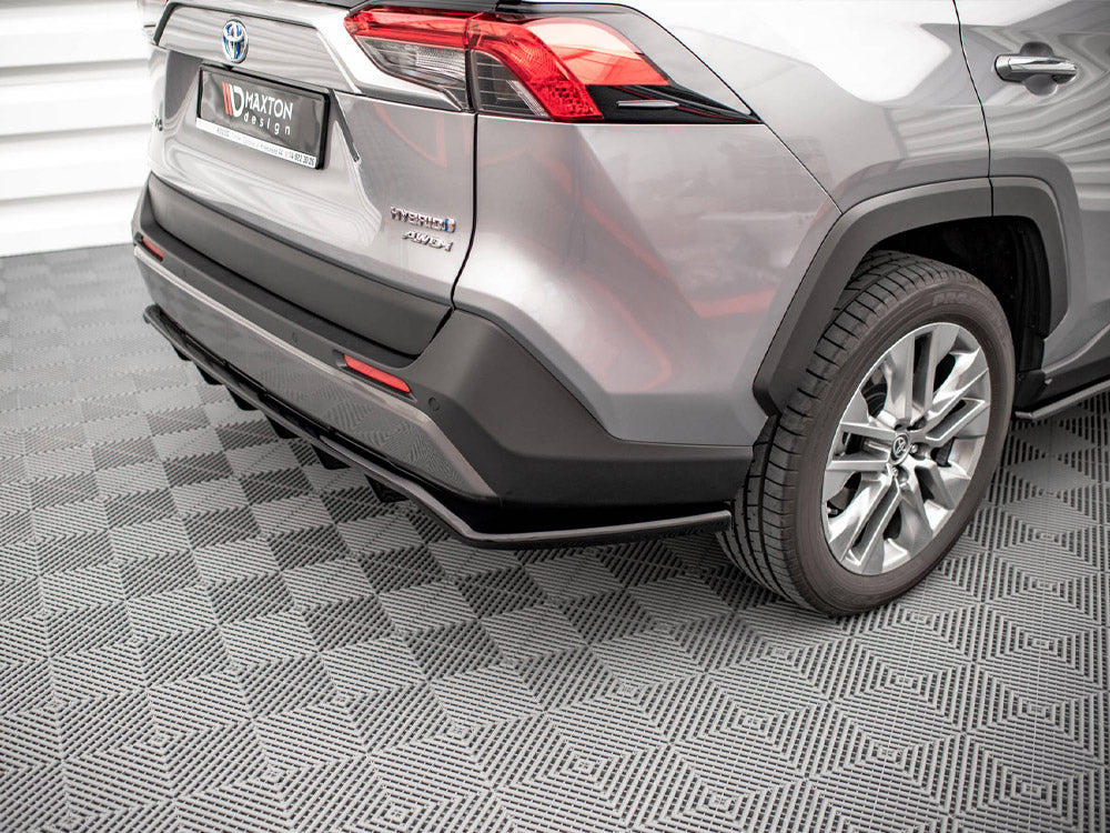 Central Rear Splitter (Vertical Bars) Toyota RAV4 MK5 (2019-)