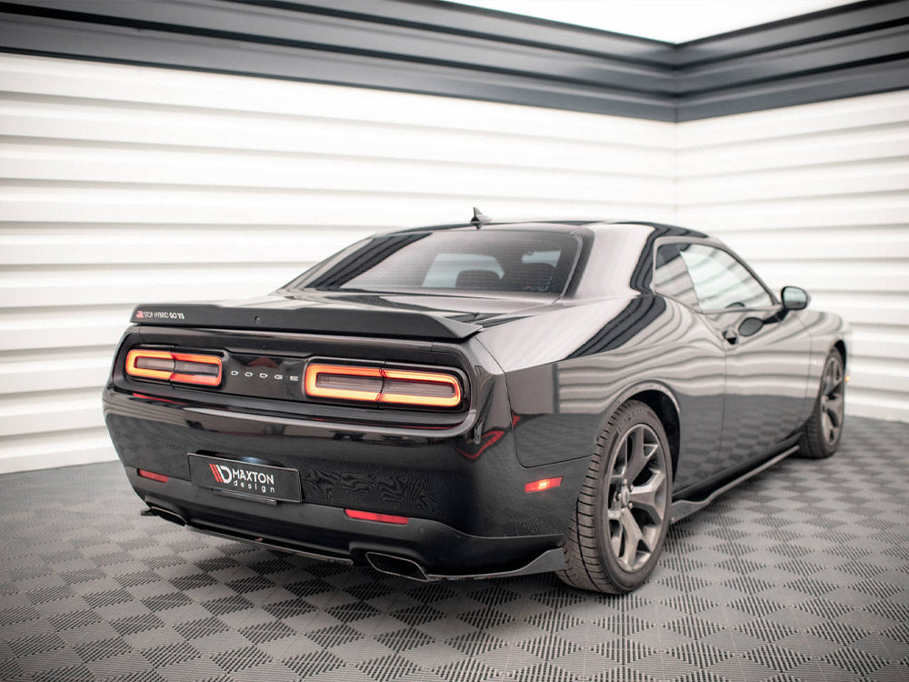 Central Rear Splitter Dodge Challenger RT Mk3 Facelift