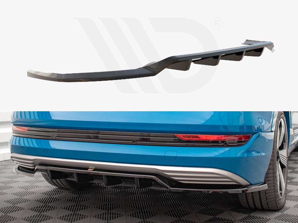 Central Rear Splitter (Vertical Bars) Audi e-Tron