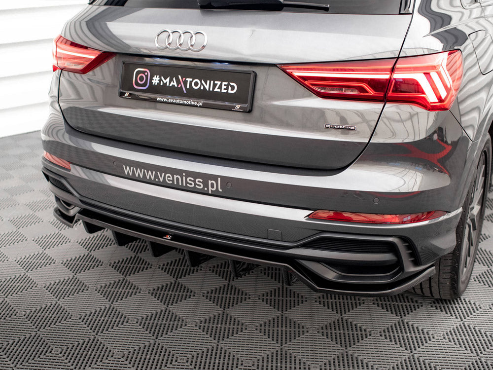 Central Rear Splitter (Vertical Bars) Audi Q3 S-Line F3