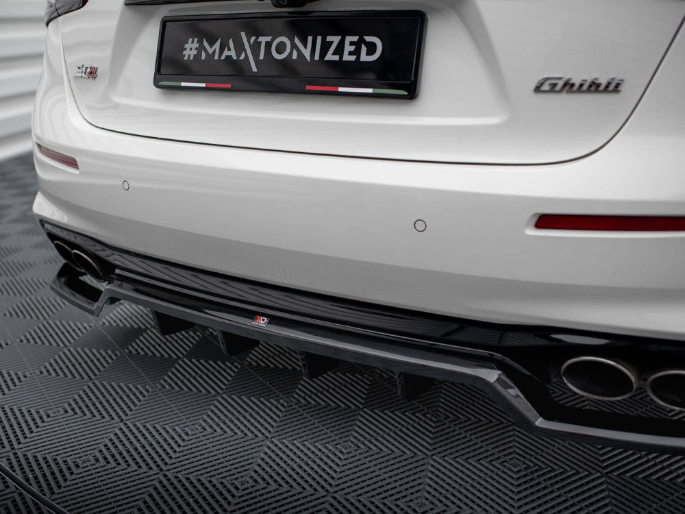 Central Rear Splitter (Vertical Bars) Maserati Ghibli Mk3 Facelift