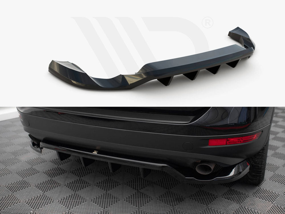 Central Rear Splitter (Vertical Bars) Volkswagen Touareg Mk2