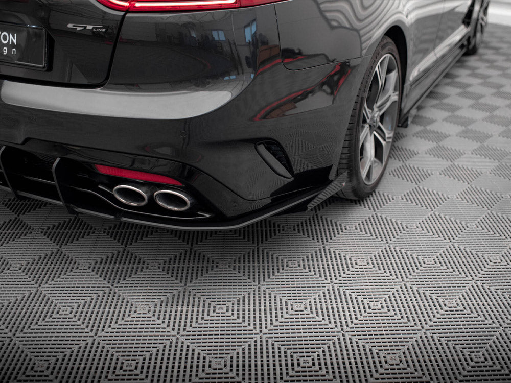 Rear Side Flaps Kia Stinger GT / GT-Line Mk1