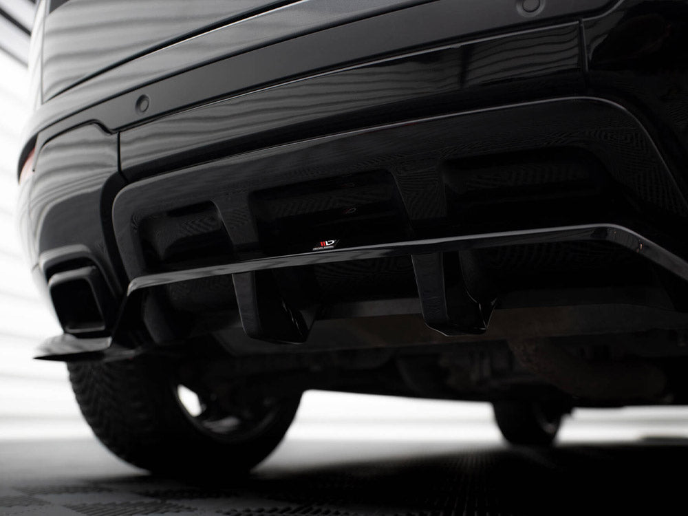 Central Rear Splitter (Vertical Bars) Land Rover Range Rover Evoque HSE Dynamic Mk1 Facelift