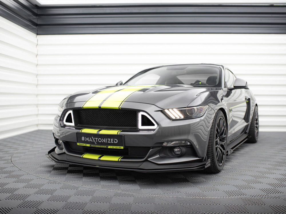 Street PRO Front Splitter + Flaps Ford Mustang GT Mk6