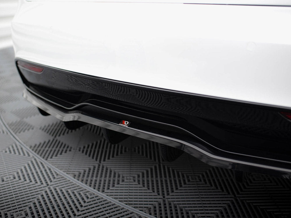 Central Rear Splitter (Vertical Bars) V.2 Tesla Model S Plaid Mk1 Facelift