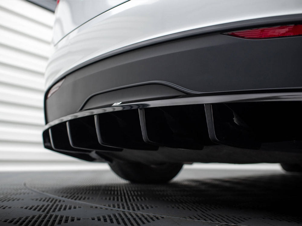 Central Rear Splitter (Vertical Bars) Tesla Model X Mk1 Facelift