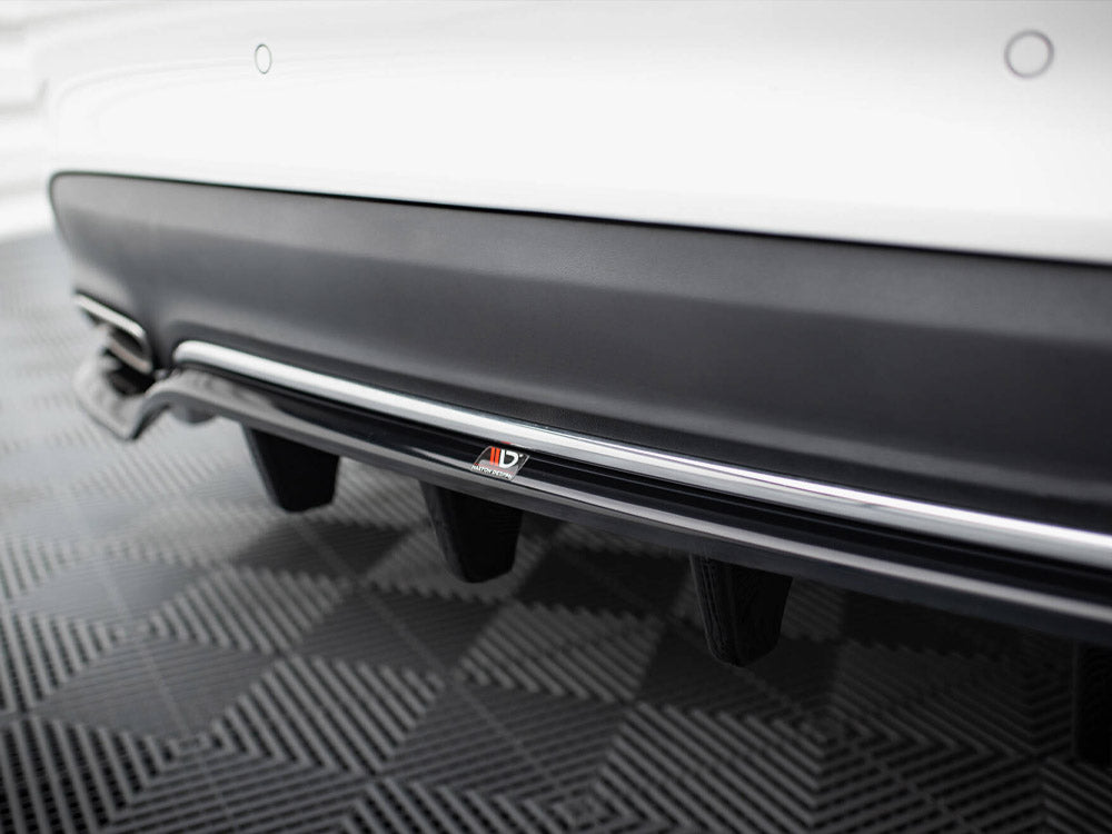 Central Rear Splitter (Vertical Bars) Mercedes-Benz CLA C117 Facelift